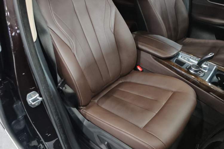 Used BMW X5 2017 xDrive28i
