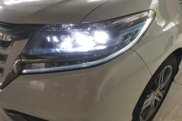 Used Honda Elysion 2019 2.0L Hybrid Luxury Edition Left Front Headlight