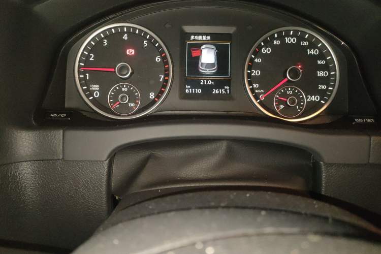 Used Volkswagen Tiguan 2015 1.8TSI Automatic All-Wheel-Drive Luxury Model
