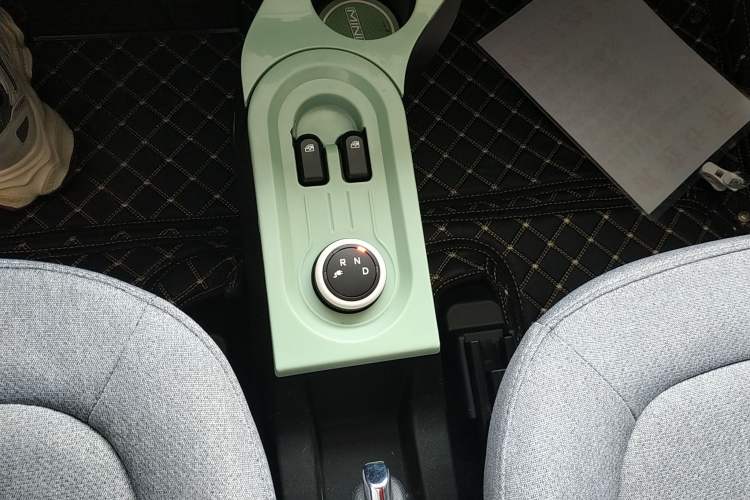 Used Wuling Hongguang MINIEV 2022 Macaron Fashion Edition Lithium-Nickel-Cobalt-Alpha-oxide