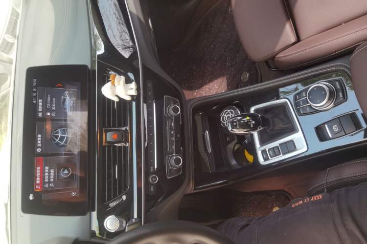 Used BMW 1 Series 2023 120i M Sport Night Edition Audio And AC Panel