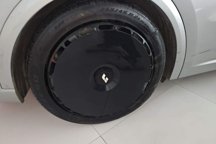 Used Li Auto L9 2022 Max model
