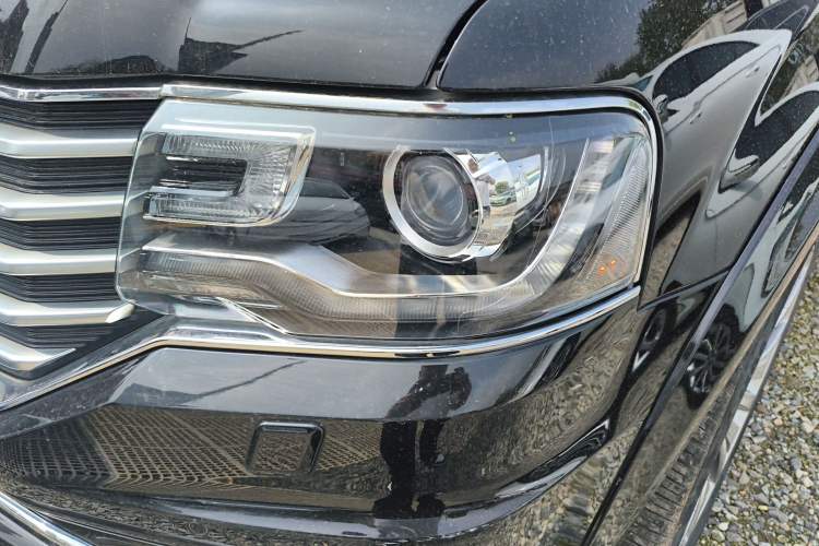 Used Lincoln Navigator 2016 3.5T AWD Left Front Headlight
