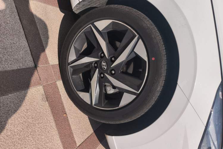 Used Hyundai Elantra 2022 1.5L CVT LUX Prestige Edition
