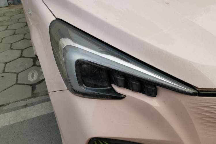 Used Oshan Benni E-Star 2022 Qingxin Edition Colorful Model Lithium Iron Phosphate