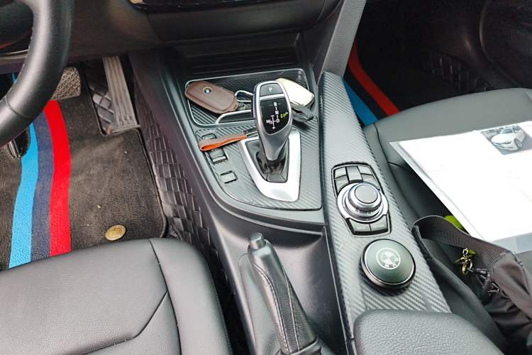 Used BMW 3 Series 2017 320Li M Sport Edition Gear Lever