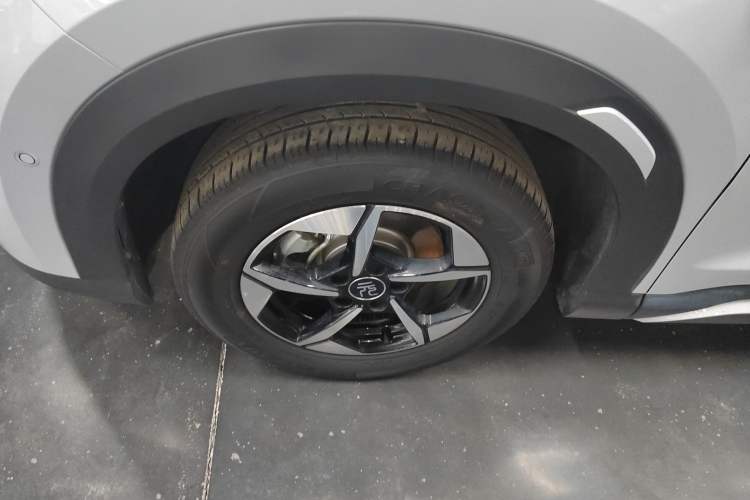 Used BYD Yuan UP 2025 Intelligent Driving Version 401 km Leading Edition
