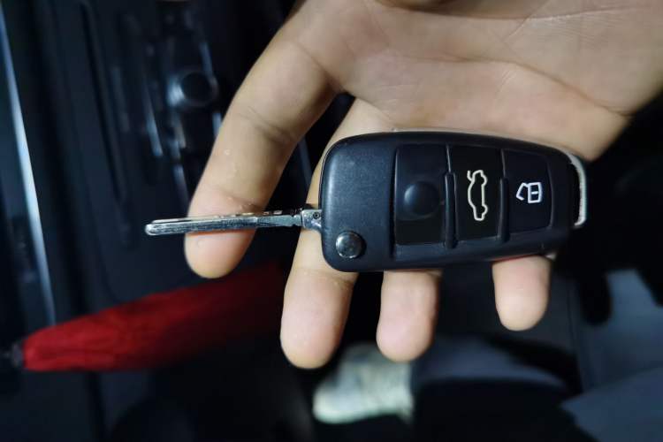 Used Audi Q3 2015 35 TFSI quattro Technology Edition Vehicle Key