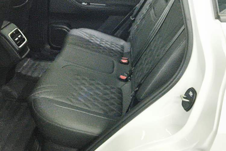 Used Chery Tiggo 7 PLUS 2025 1.6 TGDI AT Prestige Version