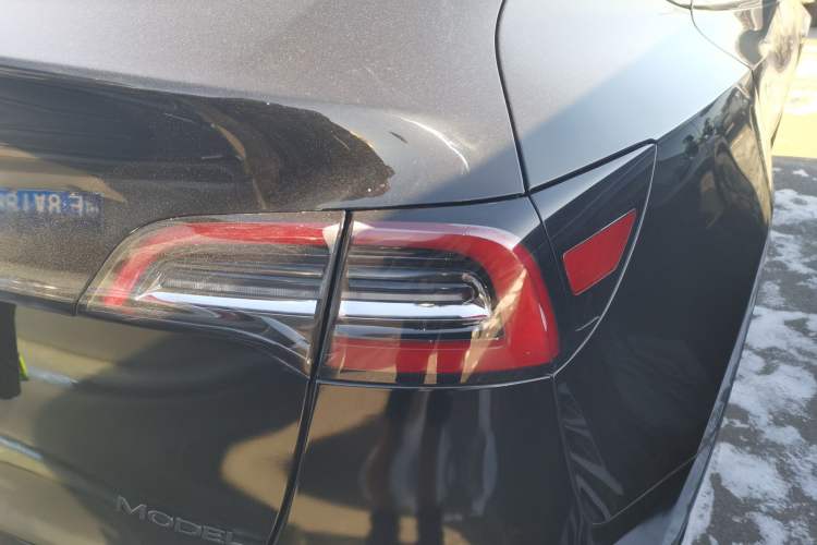 Used Tesla Model Y 2023 Long-Range All-Wheel-Drive Version