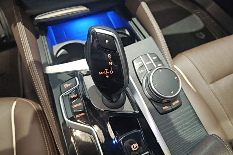 Used BMW 5 Series 2022 Restyled 530Li Leading Edition M Sport Package
