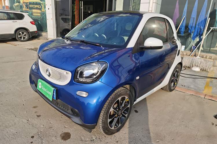 Used smart fortwo 2015 1.0L 52 kW Hardtop Passion Edition