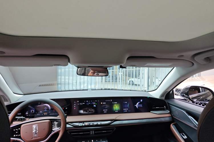 Used Lincoln Z 2025 2.0T Prestige Hybrid Edition
