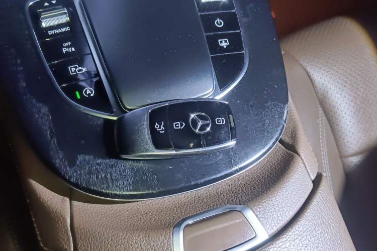 Used Mercedes-Benz E-Class 2019 Restyled E 300 L Luxury Edition
