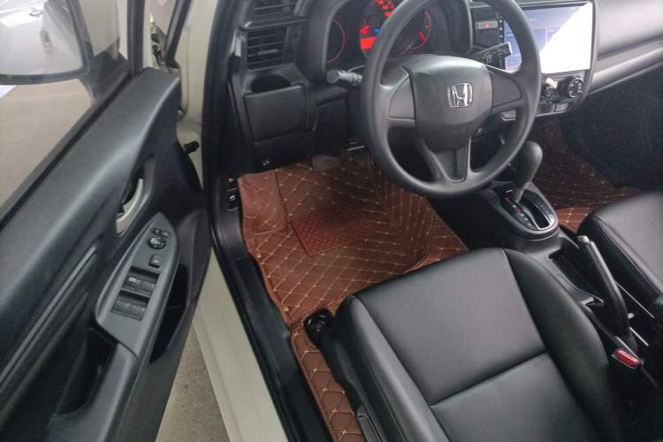 Used Honda Fit 2018 1.5L CVT Comfort Sunroof Version Driver Seat