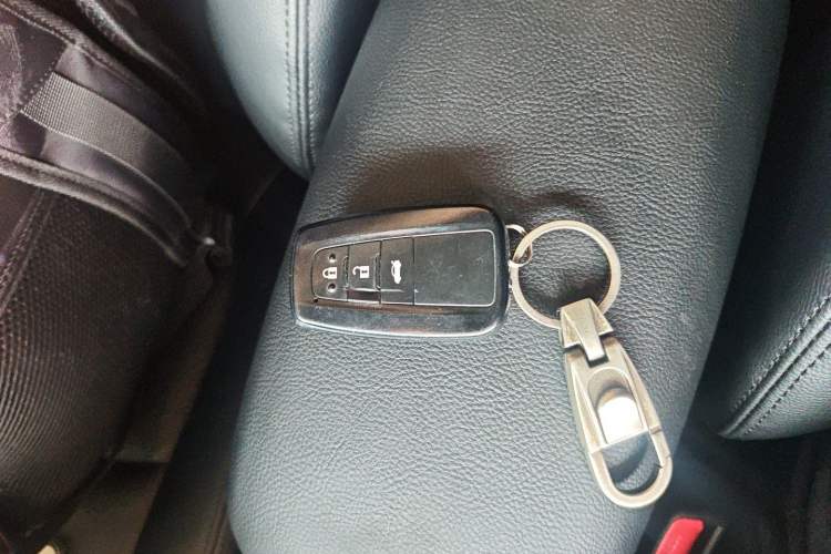 Used Toyota Corolla 2021 Dual-Motor 1.8L E-CVT Elite Edition
