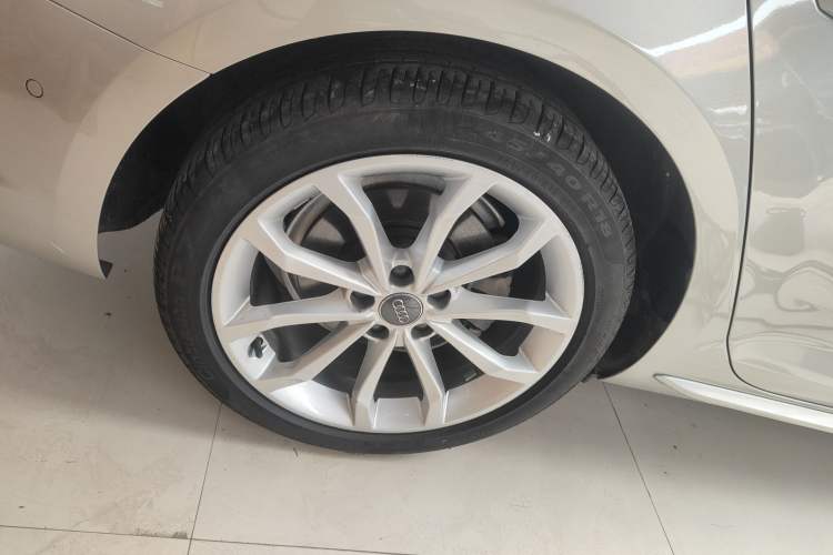 Used Audi A4L 2019 40 TFSI Fashion Edition China VI Emission Standard