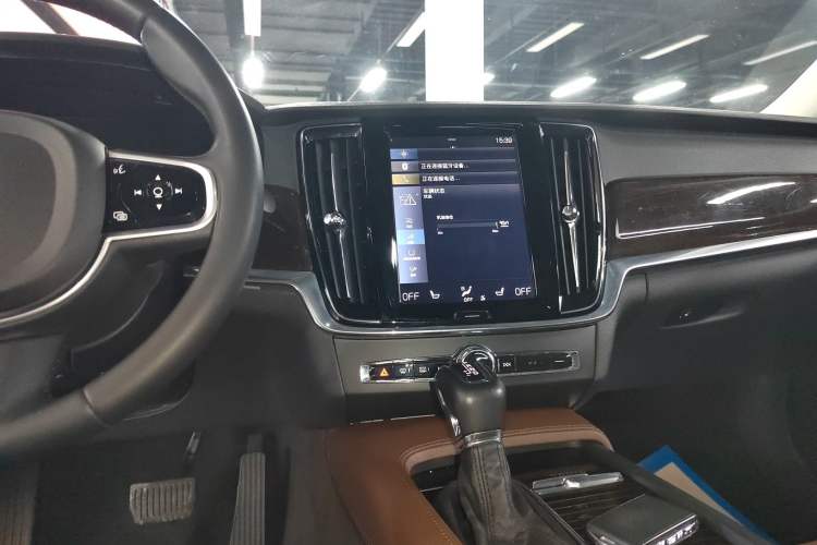 Used Volvo S90 2017 T4 Zhiyuan Edition