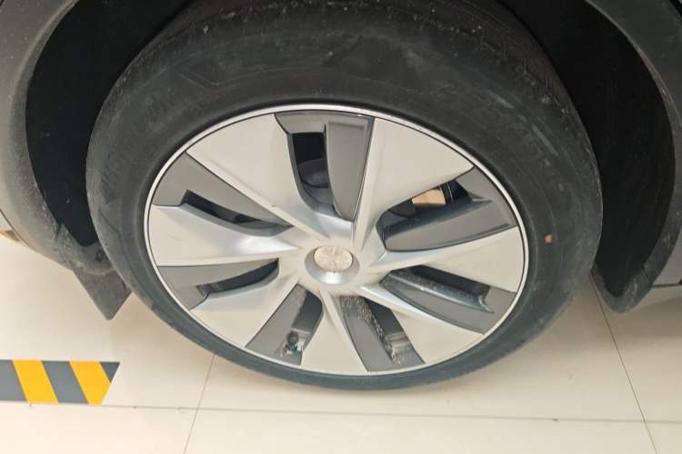 Used Tesla Model Y 2022 Rear-Wheel-Drive Version
