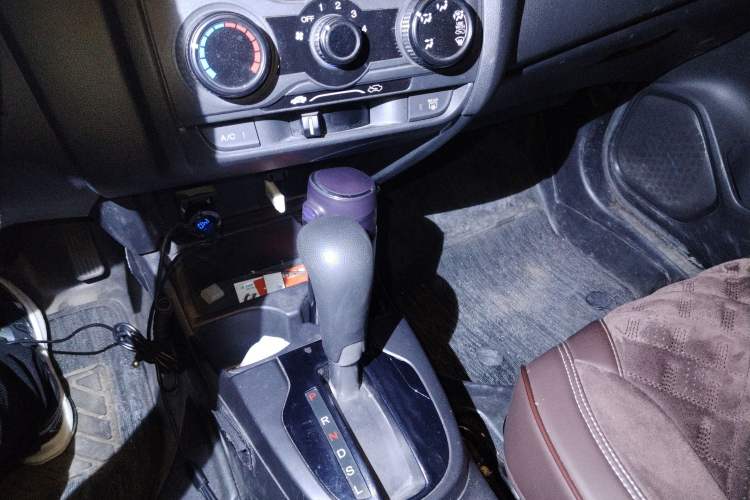 Used Honda Fit 2016 1.5L LXS CVT Comfort Sunroof Version Gear Lever