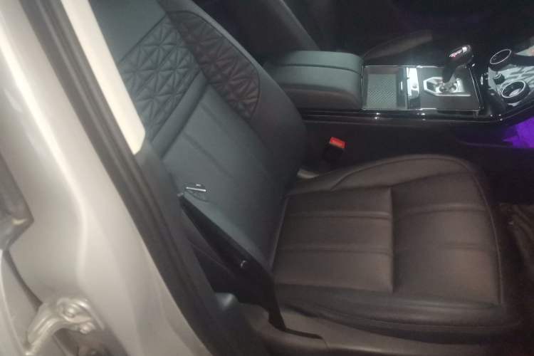 Used Land Rover Range Rover Evoque 2023 Aurora L 249 PS Collins Antique Bronze Special Edition