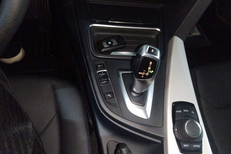 Used BMW 3 Series 2014 320Li Fashion Model