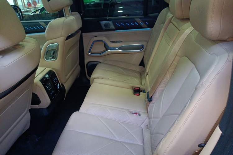 Used Formula Leopard 8 2025 Smart & Brave Flagship Edition 7 Seats Left Rear Seat