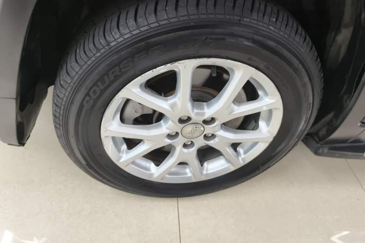 Used Jeep Cherokee 2016 2.0L Superior Edition