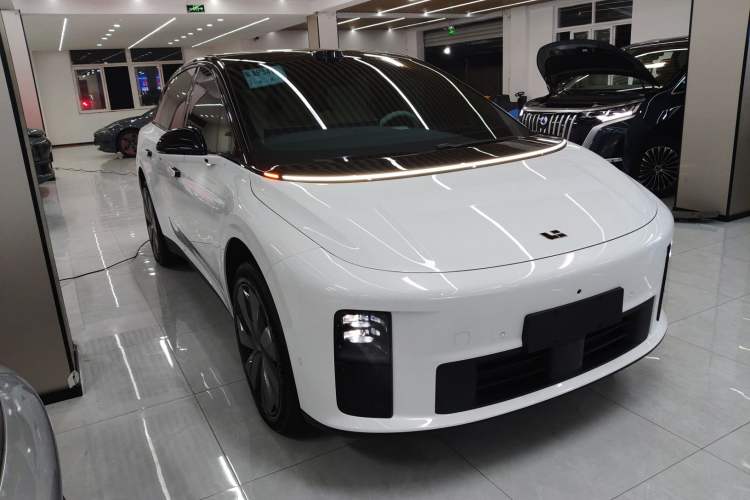 Used Li Auto Li Auto i6 2025 Model Four-Wheel-Drive Standard Type