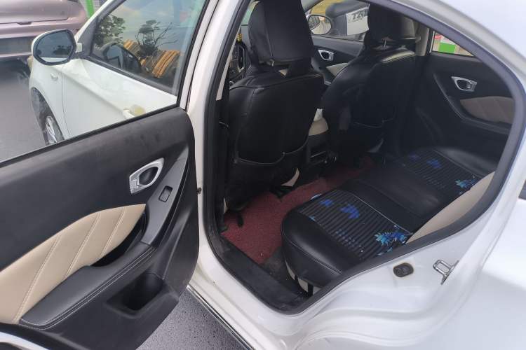 Used GAC Trumpchi GA3S Vision 2014 1.6L Manual Elite Edition