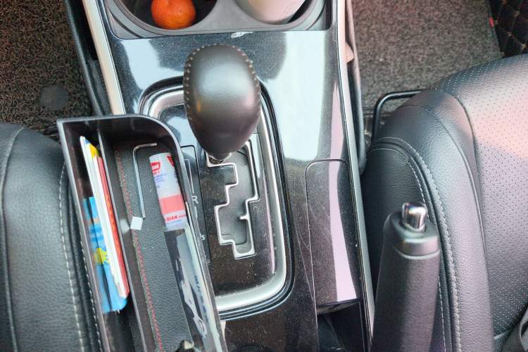 Used Mitsubishi Outlander 2018 2.0L Two-Wheel Drive Glory Edition 5 Seats
