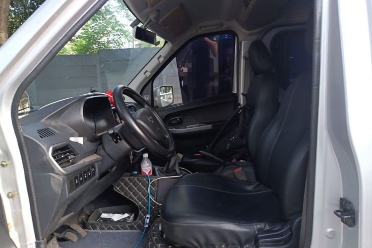 Used Chana Ruixing M60 2023 1.6L CNG Comfort-Grade 6-Seater Passenger Vehicle
