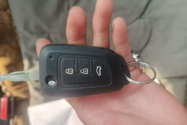 Used Dongfeng Aeolus AX3 2016 1.5L Manual ZhiKu Model
