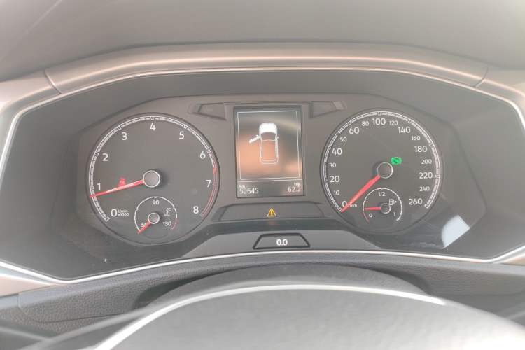 Used Volkswagen T-ROC 2019 230TSI DSG Two-Wheel-Drive Advanced Version China VI Standard
