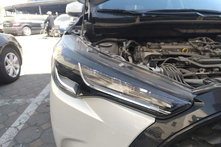 Used Toyota Corolla Cross 2022 2.0L Elite Edition Right Front Headlight