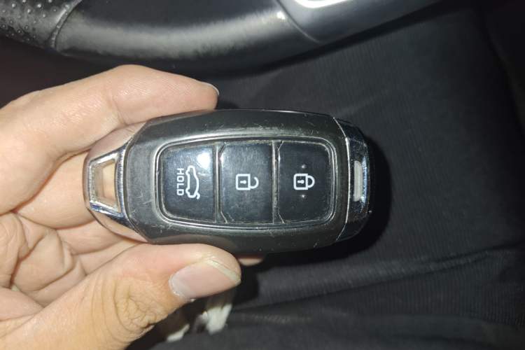 Used Hongqi HS5 2022 2.0T Smart Connect Flagship Edition
