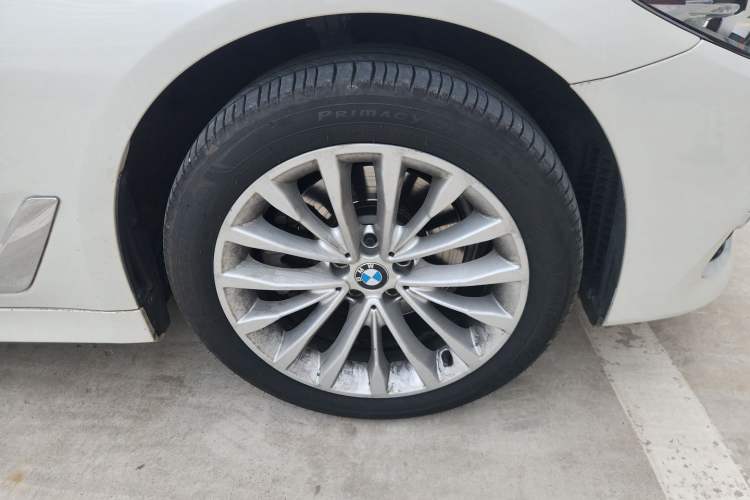 Used BMW 5 Series 2019 525Li Luxury Package
