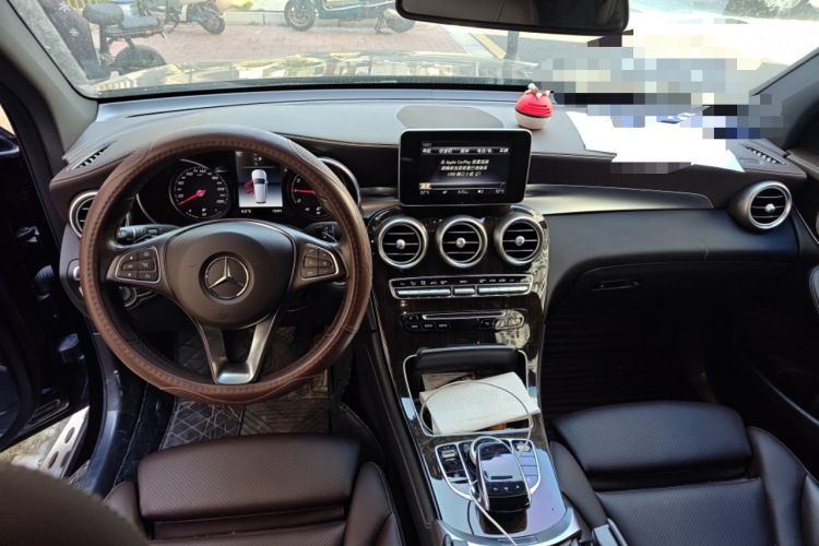 Used Mercedes-Benz GLC 2018 GLC 260 4MATIC Luxury Model
