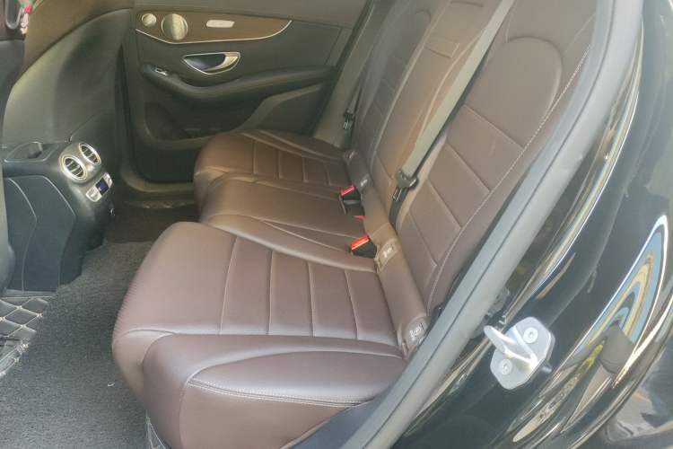 Used Mercedes-Benz GLC 2021 GLC 300 L 4MATIC Dynamic Model Left Rear Seat