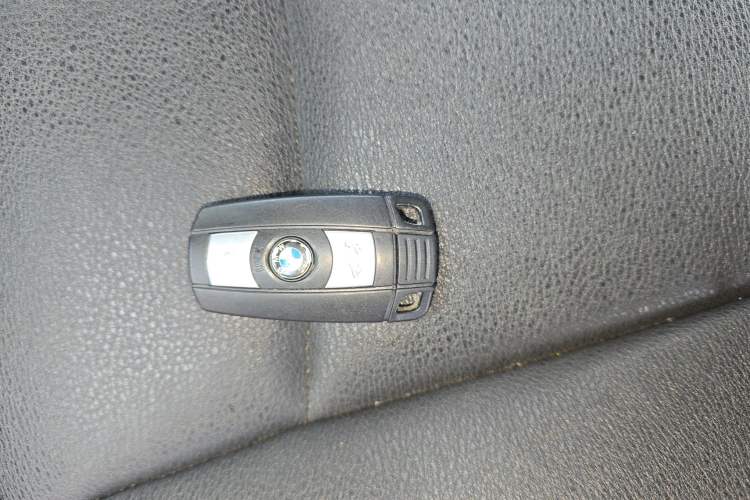 Used BMW X1 2015 sDrive18i Leading Edition
