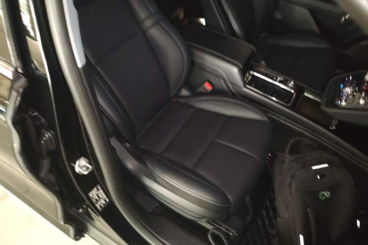 Used Lincoln Corsair 2022 2.0T Two-Wheel Drive Deluxe Edition
