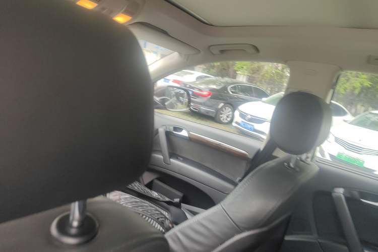 Used Audi Q7 2012 3.0 TFSI Comfort Model (245kW) Headliner