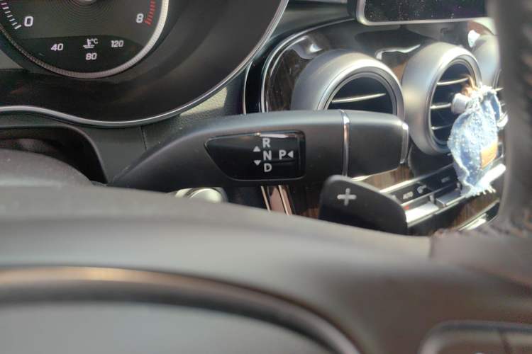 Used Mercedes-Benz GLC 2017 GLC 260 4MATIC Luxury Model
