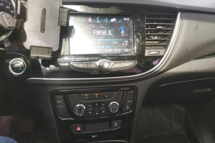 Used Buick Encore 2018 18T Automatic Two-Wheel Drive Urban Elite Model
