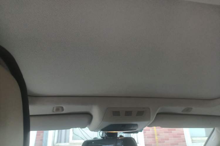 Used BMW 5 Series 2011 523Li Luxury Model
