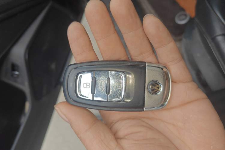 Used Volkswagen Phideon 2019 380TSI Two-Wheel Drive Business Edition China VI Standard