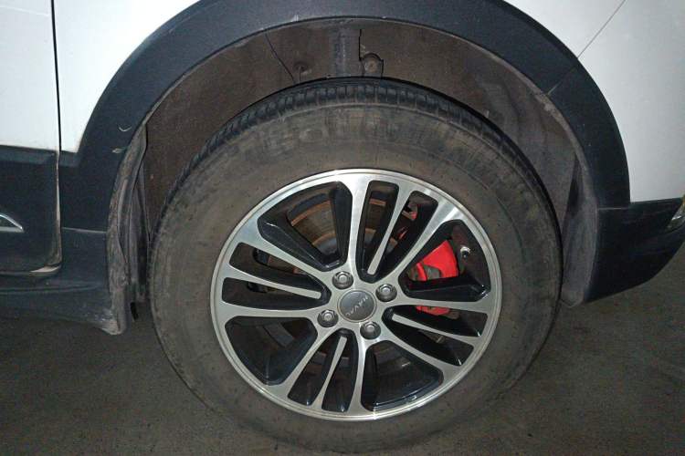 Used Haval H1 2015 1.5L AMT Luxury Model
