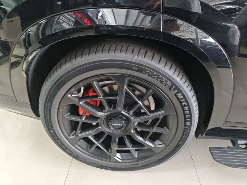 Used Zeekr 9X 2025 Moon Black Edition 70kWh — 25