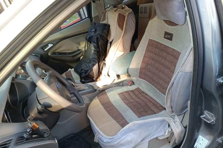 Used Ford Focus 2012 Sedan 1.6L Automatic Comfort Model
