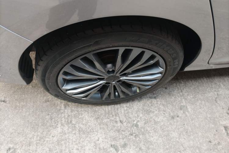 Used Dongfeng Aeolus Yixuan MAX 2021 1.5T Ultra-Stylish Trendsetter Edition Exterior 5